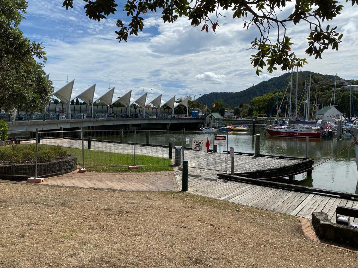 On The Water Boat House Apartment Whangarei Exterior photo