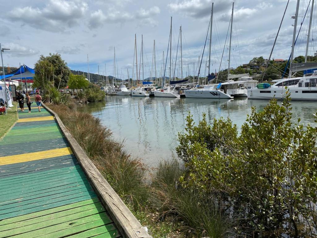 On The Water Boat House Apartment Whangarei Exterior photo